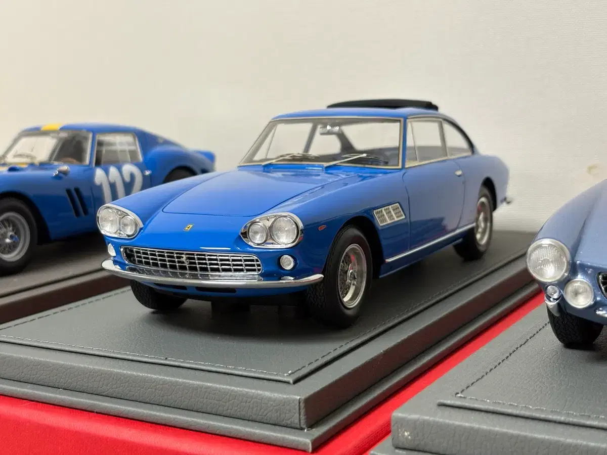 1/18 BBR Ferrari 330 GT 2+2